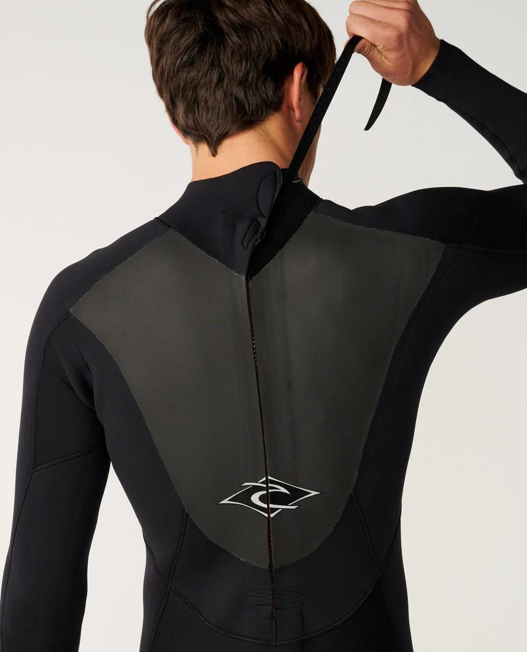 Omega 4/3 Back Zip Wetsuit - Image 3